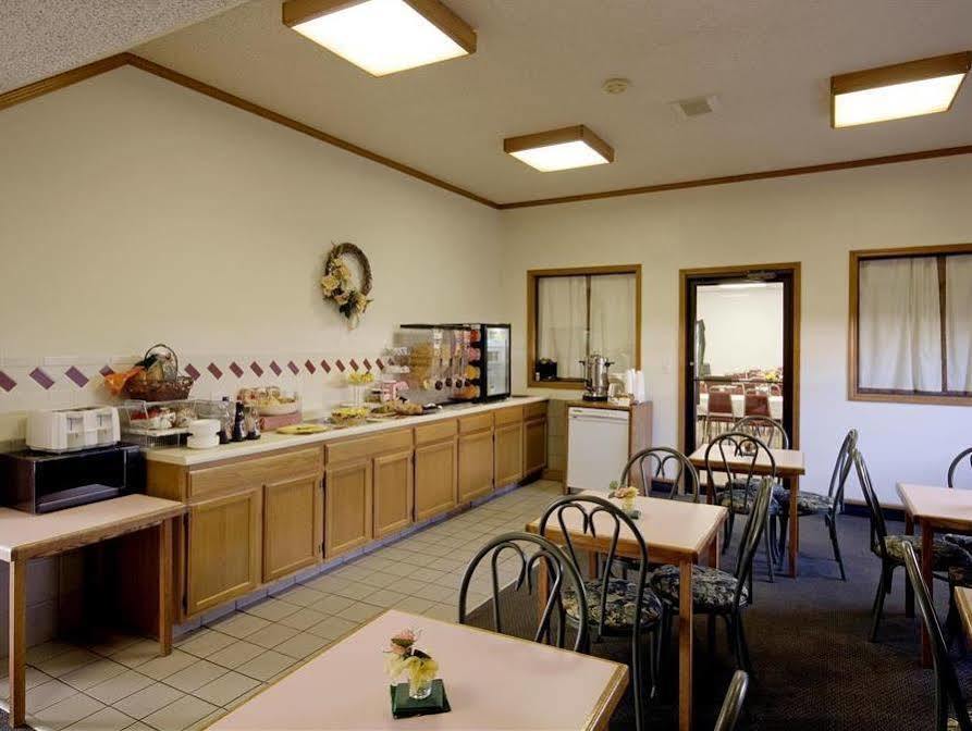 Americas Best Value Inn And Suites - Nevada Exterior photo
