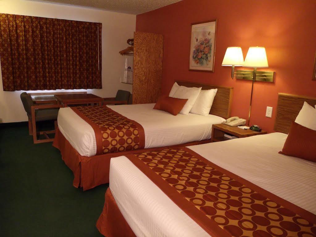 Americas Best Value Inn And Suites - Nevada Exterior photo
